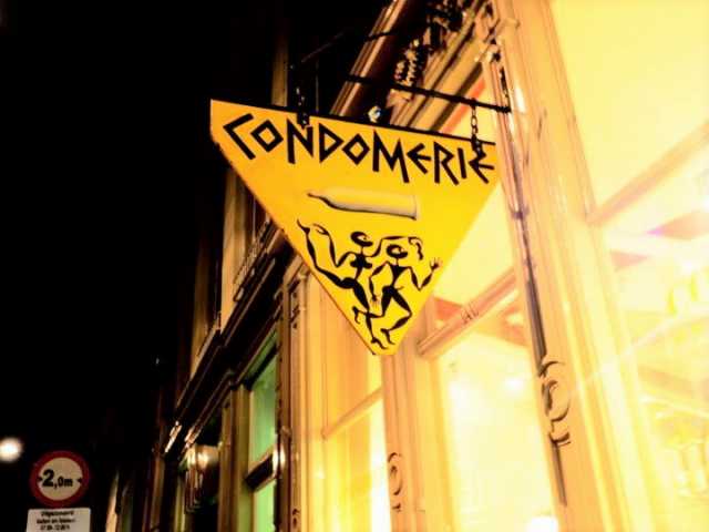 オランダ 風車 麻薬 売春