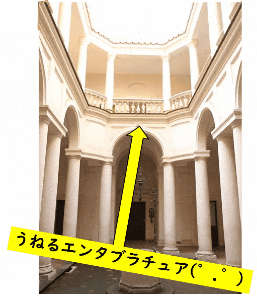 バロック建築　特徴　豪華