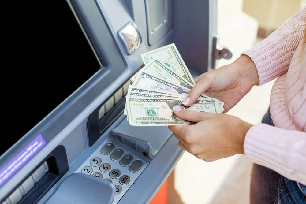 海外　クレカ　ATM　支払い方法
