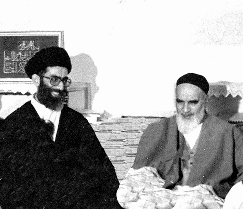 khamenei-khomeini (1)